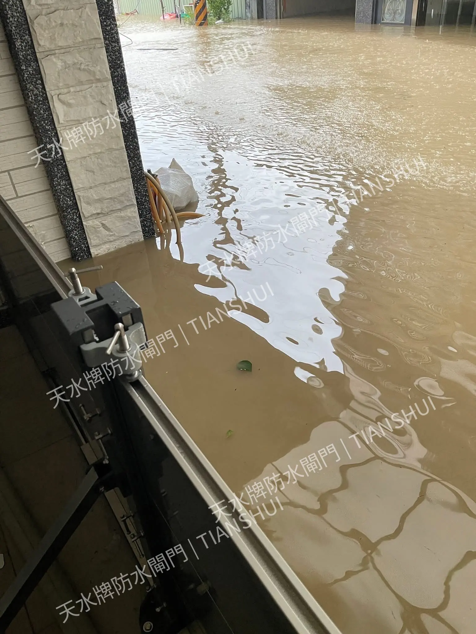住宅防水閘門實際淹水防汛紀錄