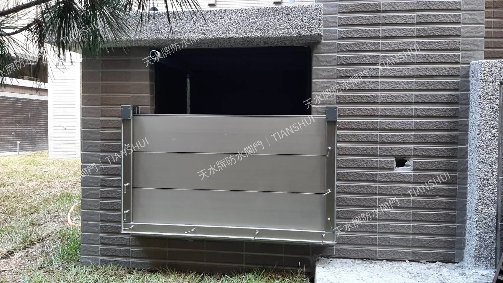 鋁合金組合懸浮式進排風口防水閘門工程案例